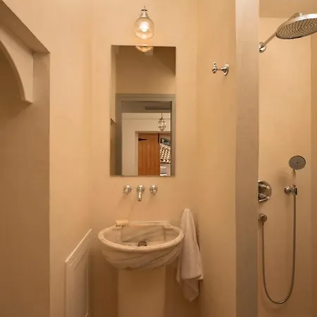 Villa Aghioti *